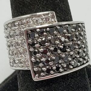 🩵Premier "Opera" Black & Silver Conic Zirconia Size 7